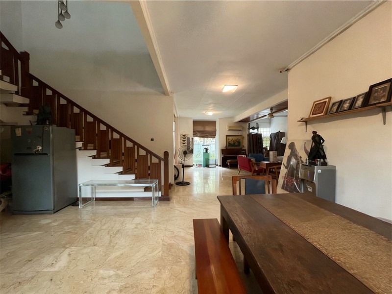 Dijual Rumah di Pondok Indah dekat Bukit Golf 