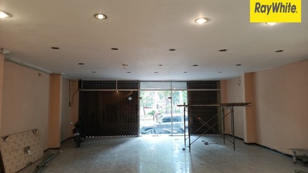 Disewakan Ruko 3 lantai di Jalan Raya Kertajaya Surabaya