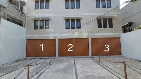 DISEWAKAN RUKO BARU (3) SIAP SEWA 3.5 LT,  LOKASI SANGAT STRATEGIS DI MAMPANG PRAPATAN RAYA.