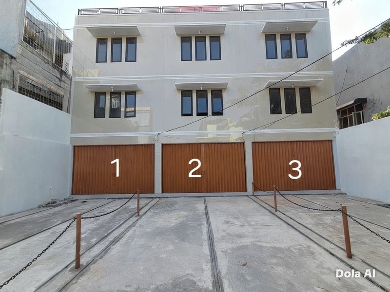 DISEWAKAN RUKO BARU (3) SIAP SEWA 3.5 LT,  LOKASI SANGAT STRATEGIS DI MAMPANG PRAPATAN RAYA.