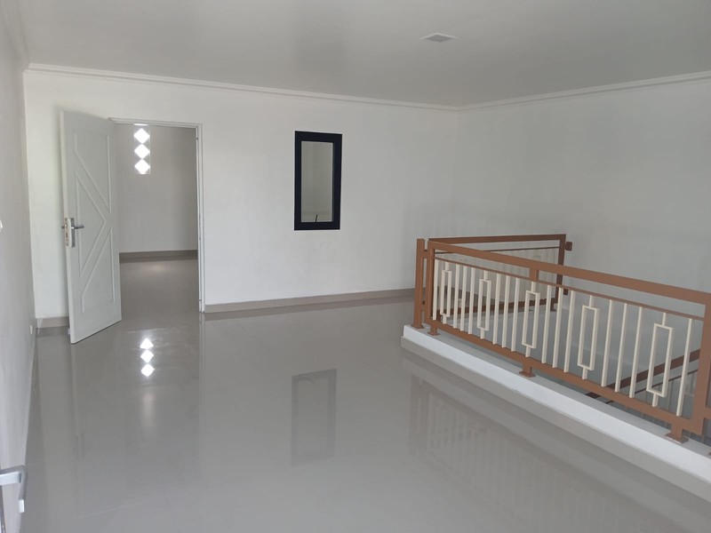 DISEWAKAN RUKO BARU (3) SIAP SEWA 3.5 LT,  LOKASI SANGAT STRATEGIS DI MAMPANG PRAPATAN RAYA.