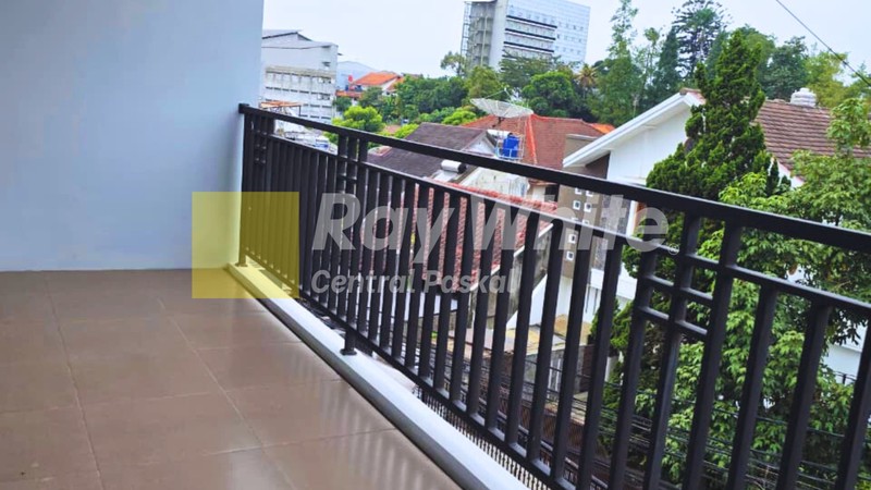 Rumah Tinggal di Komplek Budisari Kota Bandung