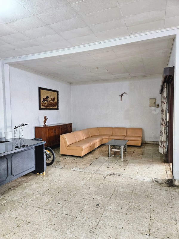 Dijual Rumah Hitung Tanah Kebayoran Lama Raya 