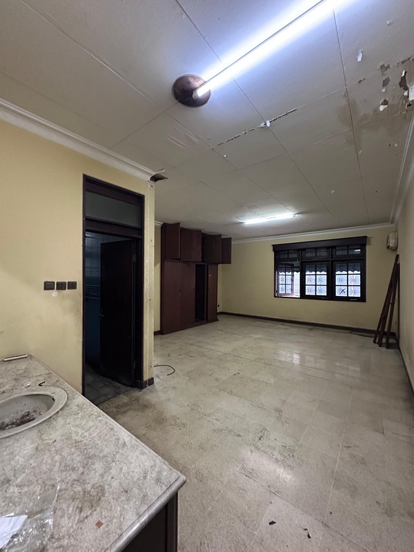 Turun Harga Rumah Pondok Indah 