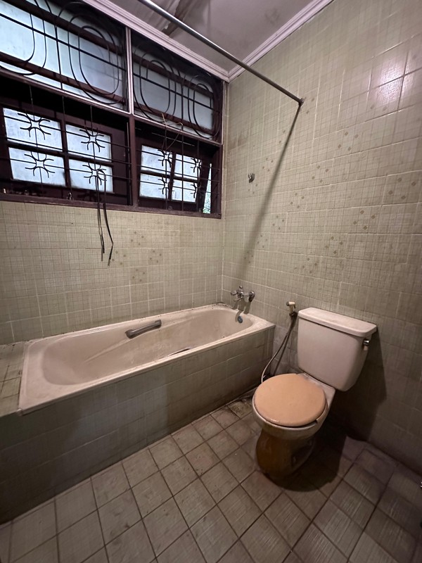 Turun Harga Rumah Pondok Indah 