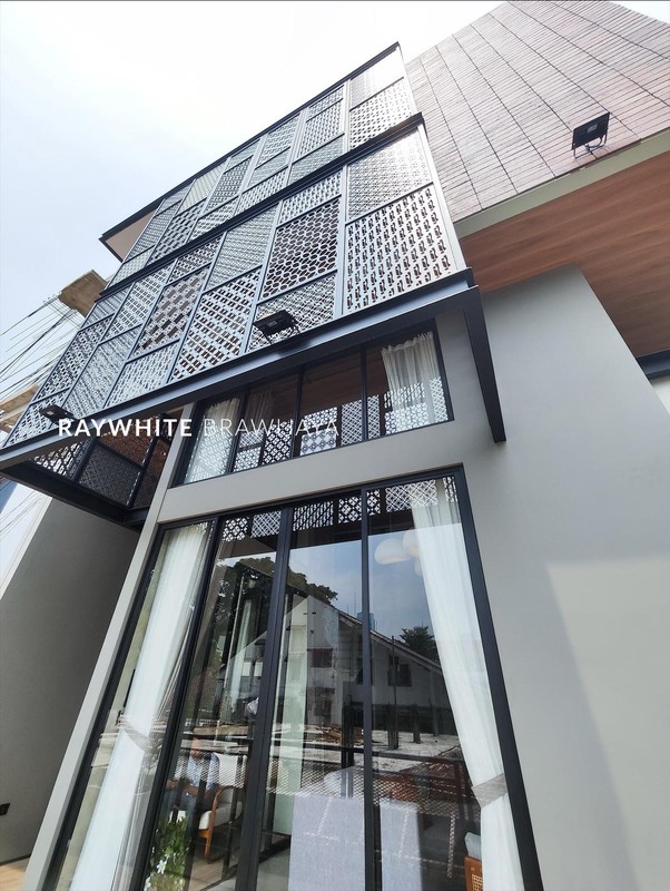 Brand New Townhouse Area Kebayoran Baru Lokasi Strategis 