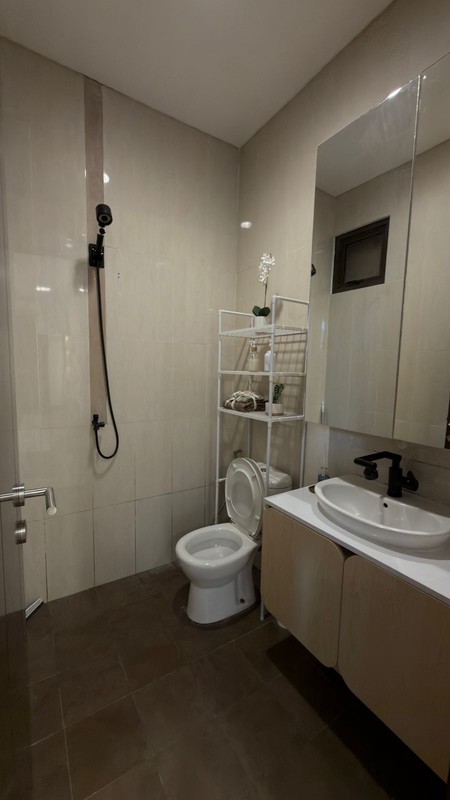 Rumah Siap Huni Full Furnish di Greenwich BSD Dekat Tol