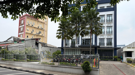 Dijual Gedung 5 Lantai Lebak Bulus, Jakarta Selatan