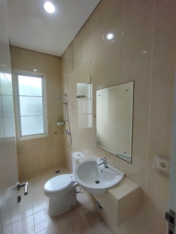 for Rent Vanya park Azzura BSD 