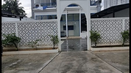 Disewakan tempat strategis cocok untuk usaha restoran/cafe Bintaro sektor 9 
