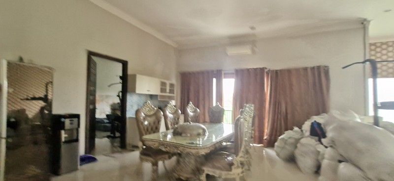 Dijual Rumah Gandeng Eksklusif di Boulevard Kota Wisata Lokasi Prime