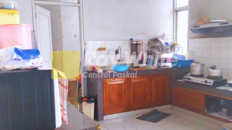 Rumah dan Ruang Usaha di Mainroad Kopo