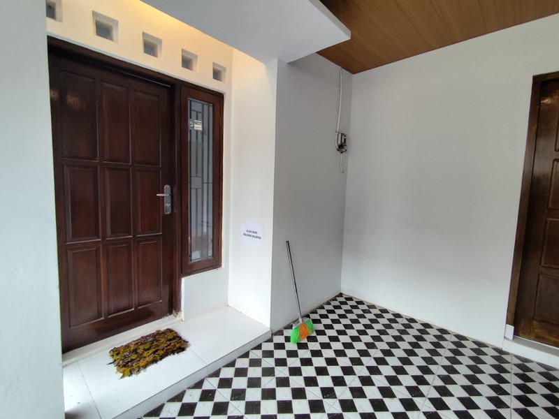 Rumah Furnished di Dalam Perum Lokasi Strategis Dekat Resto Zukaria, Wirokerten, Banguntapan, Bantul