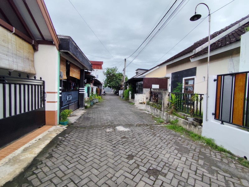 Rumah Furnished di Dalam Perum Lokasi Strategis Dekat Resto Zukaria, Wirokerten, Banguntapan, Bantul
