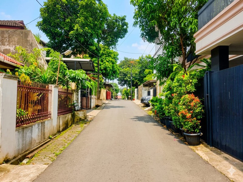 Rumah Klasik Nyaman di Petukangan - Lokasi Strategis Pesanggrahan, Jakarta Selatan