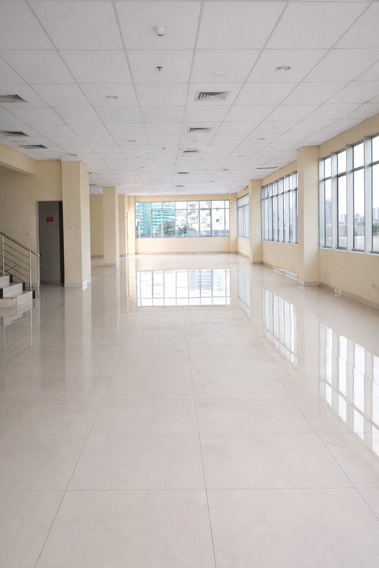 Gedung Komersial 5 Lantai di Kawasan Premium Menteng