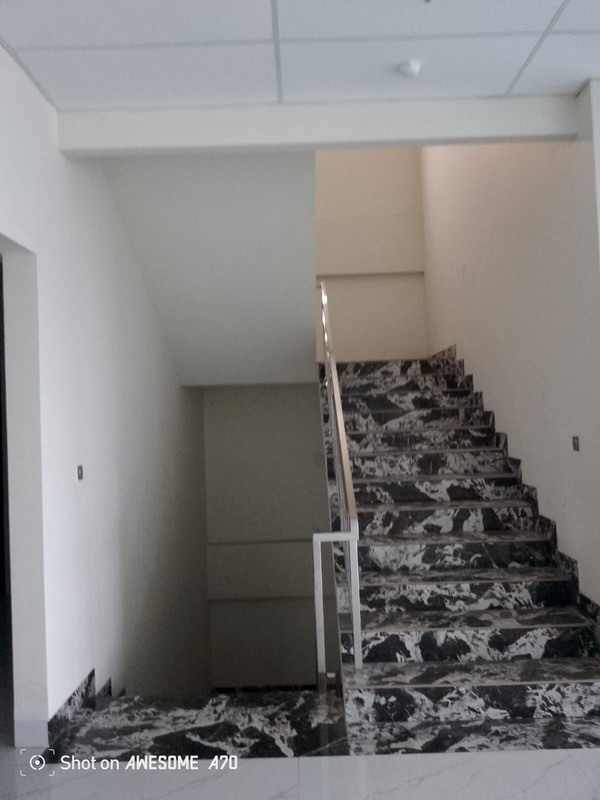 Gedung Kantor Strategis 6.5 Lantai di Jantung Menteng Jakarta Pusat