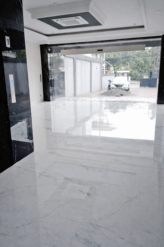 Gedung Kantor Strategis 6.5 Lantai di Jantung Menteng Jakarta Pusat