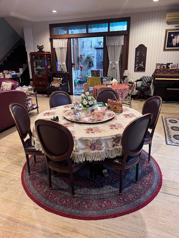 Dijual Rumah Mewah di Cipayung Dekat Tol JORR