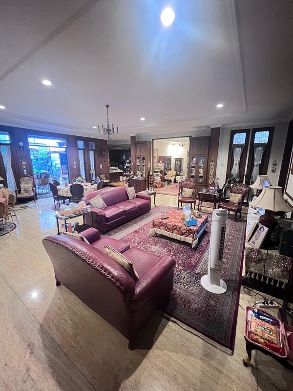 Dijual Rumah Mewah di Cipayung Dekat Tol JORR