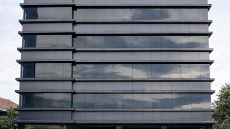 Gedung Komersial 8,5 Lantai di Lebak Bulus - Lokasi Strategis Jakarta Selatan