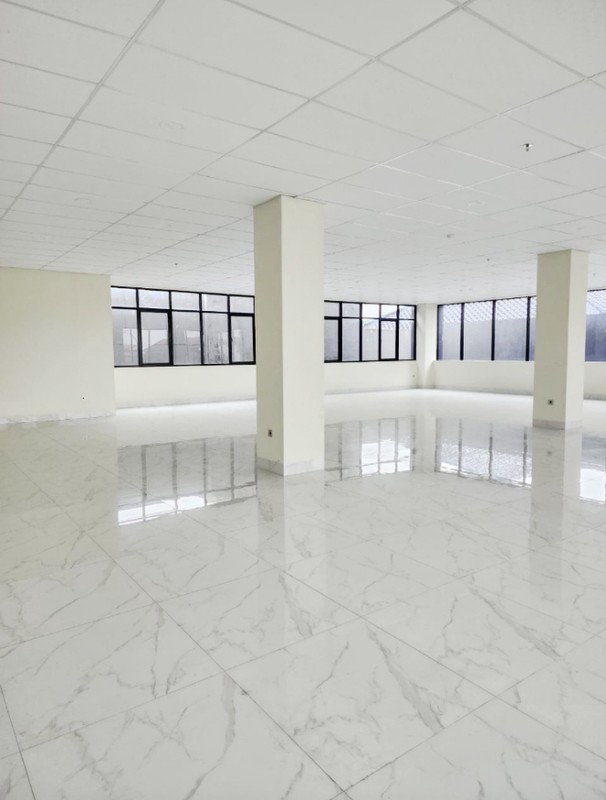 Gedung Komersial 8,5 Lantai di Lebak Bulus - Lokasi Strategis Jakarta Selatan