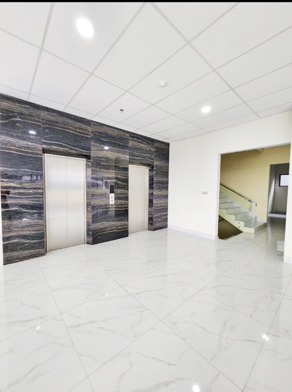 Gedung Komersial 8,5 Lantai di Lebak Bulus - Lokasi Strategis Jakarta Selatan