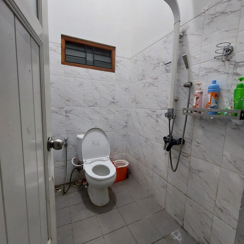 Rumah Lokasi Strategis Dekat Kampus UGM di Lempongsari Sariharjo - Ngaglik Sleman.