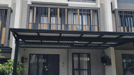 Rumah Cantik di Cluster Strozzi Gading Serpong - Hunian Favorit