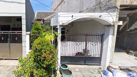 Rumah di Semampir Tengah Surabaya Timur, Strategis Dekat Merr, supermarket, pertokoan, perkantoran, Universitas, RS Gotong Royong - EA -