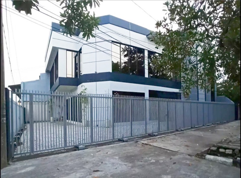 Kantor / Tempat Usaha di Raya Kenjeran Surabaya Timur, Strategis, Cocok Untuk Cafe / Resto / Kantor / Bank / Klinik dsb...