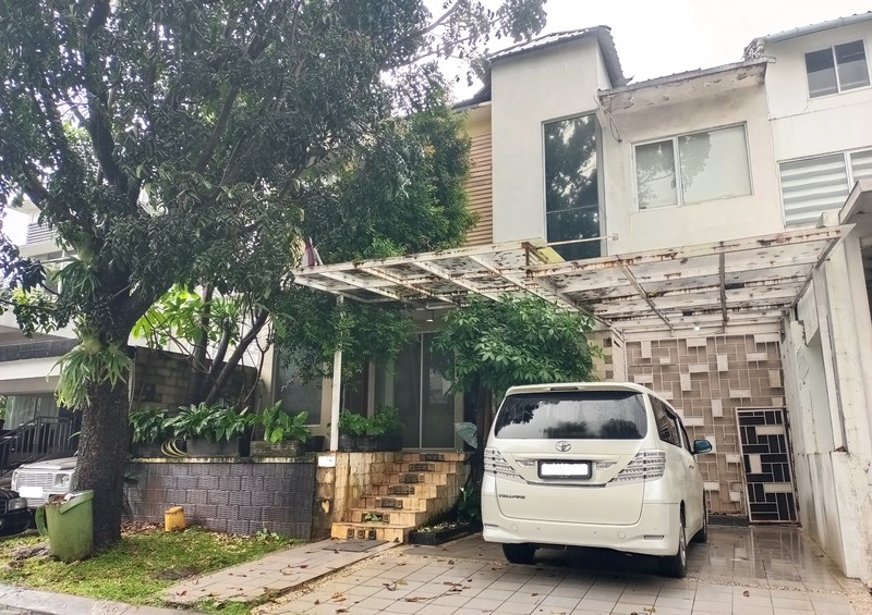 Dijual Rumah Cantik di Mahogani Cibubur Samping Trans Studio Mall