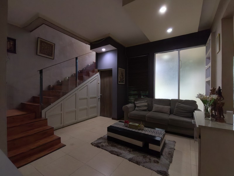 Dijual Rumah Cantik di Mahogani Cibubur Samping Trans Studio Mall