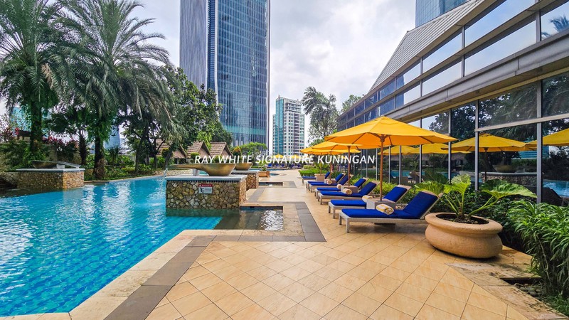 Apartemen Airlangga Ritz Carlton Mega Kuningan Semi Furnished 