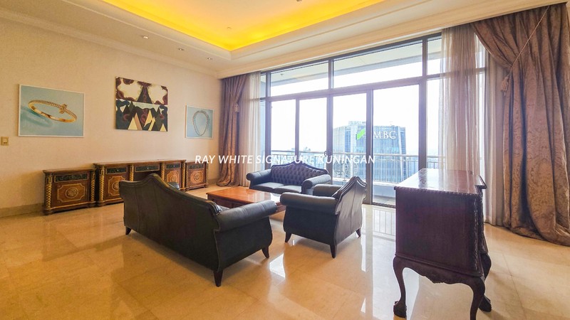 Apartemen Airlangga Ritz Carlton Mega Kuningan Semi Furnished 