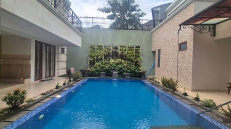 Rumah Mewah Eksklusif Di Hoek Siap Huni | Lokasi Strategis Dekat Pintu Tol @Bintaro | Limited Unit!