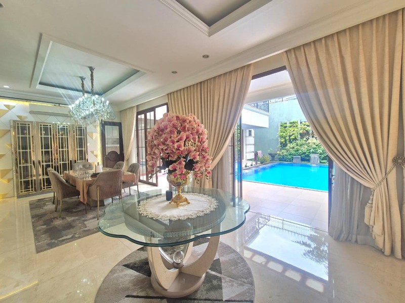 Rumah Mewah Eksklusif Di Hoek Siap Huni | Lokasi Strategis Dekat Pintu Tol @Bintaro | Limited Unit!