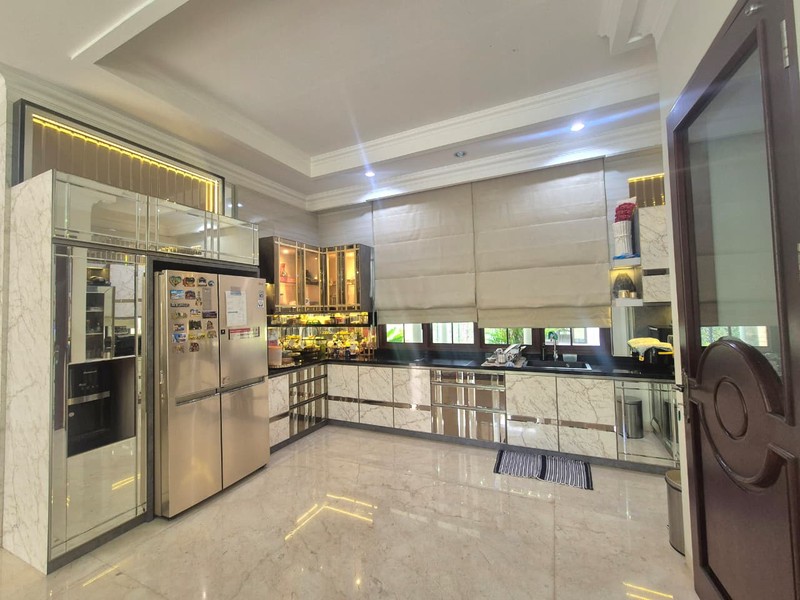 Rumah Mewah Eksklusif Di Hoek Siap Huni | Lokasi Strategis Dekat Pintu Tol @Bintaro | Limited Unit!