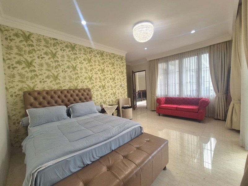 Rumah Mewah Eksklusif Di Hoek Siap Huni | Lokasi Strategis Dekat Pintu Tol @Bintaro | Limited Unit!