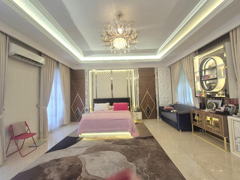 Rumah Mewah Eksklusif Di Hoek Siap Huni | Lokasi Strategis Dekat Pintu Tol @Bintaro | Limited Unit!