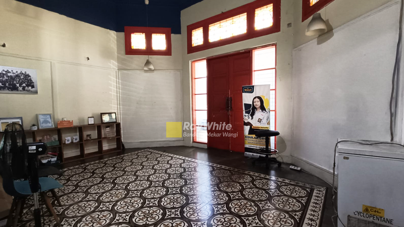 Ruang Usaha Strategis Mainroad Dago