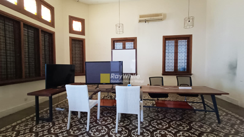 Ruang Usaha Strategis Mainroad Dago