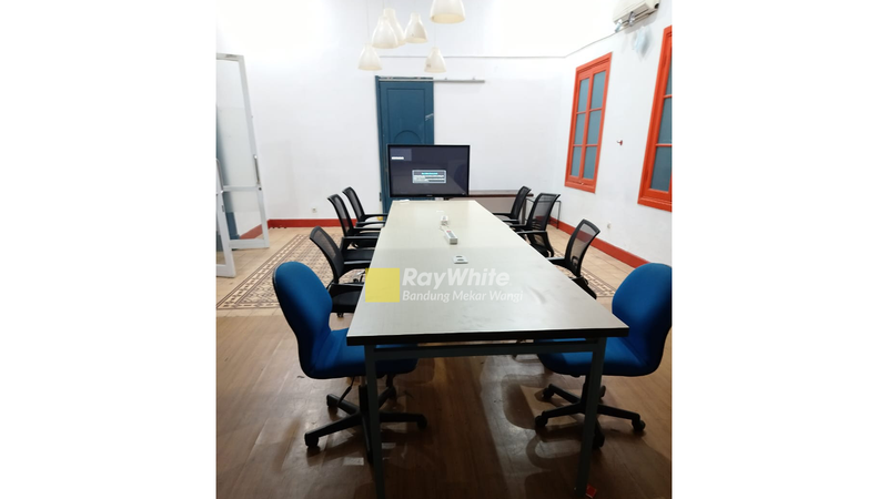 Ruang Usaha Strategis Mainroad Dago