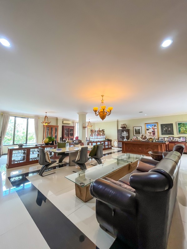 Rumah Modern Ada Rooftop di @Kemang, Jaksel