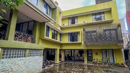 Rumah Modern Ada Rooftop di @Kemang, Jaksel