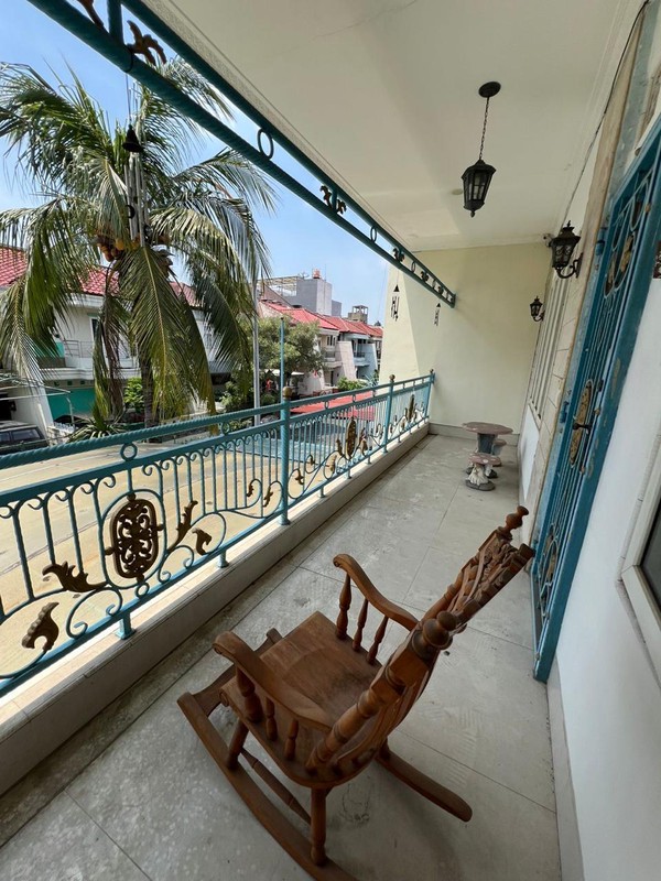 RUMAH RENOVASI 2,5 LANTAI - NYAMAN,SIAP HUNI -TAMAN PERMATA BUANA - JAKARTA BARAT