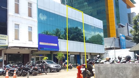 Ruko 3 Lantai Kawasan Komersial Ramai Usaha Di Jalan Raya Pasar Minggu, Pancoran Dekat MT Haryono