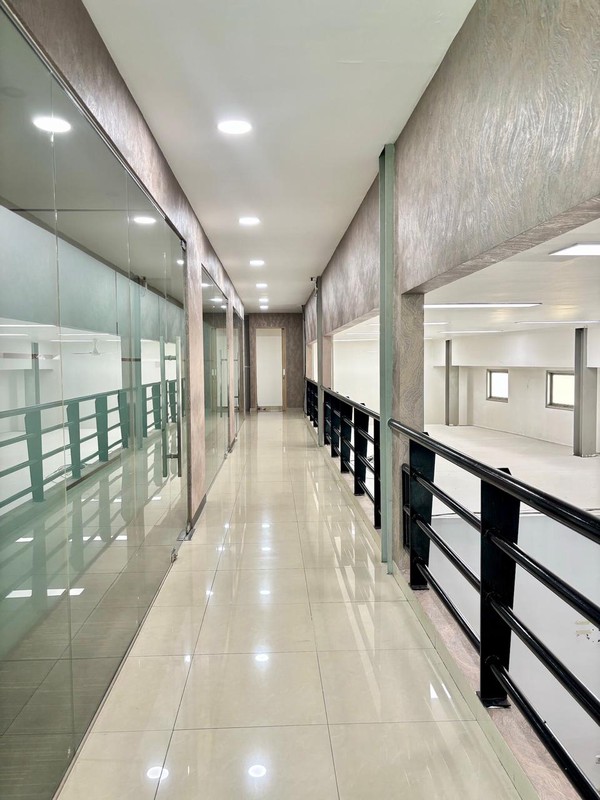 Gedung dibawah NJOP di Jl Raya Pasar Minggu Jakarta Selatan