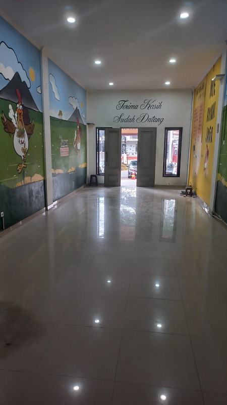 RUKO di Lokasi sangat strategis dengan traffic sangat tinggi