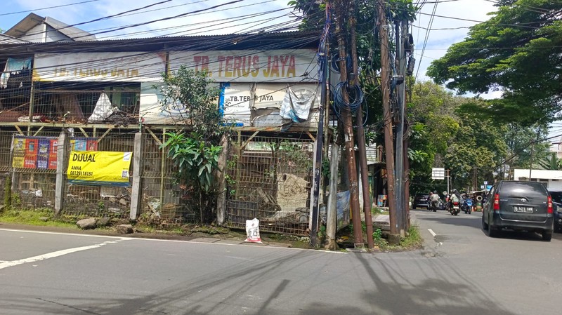 DIJUAL CEPAT TANAH LOKASI PREMIUM DI HOOK JALAN MARGASATWA RAYA,CILANDAK , JAKARTA SELATAN.